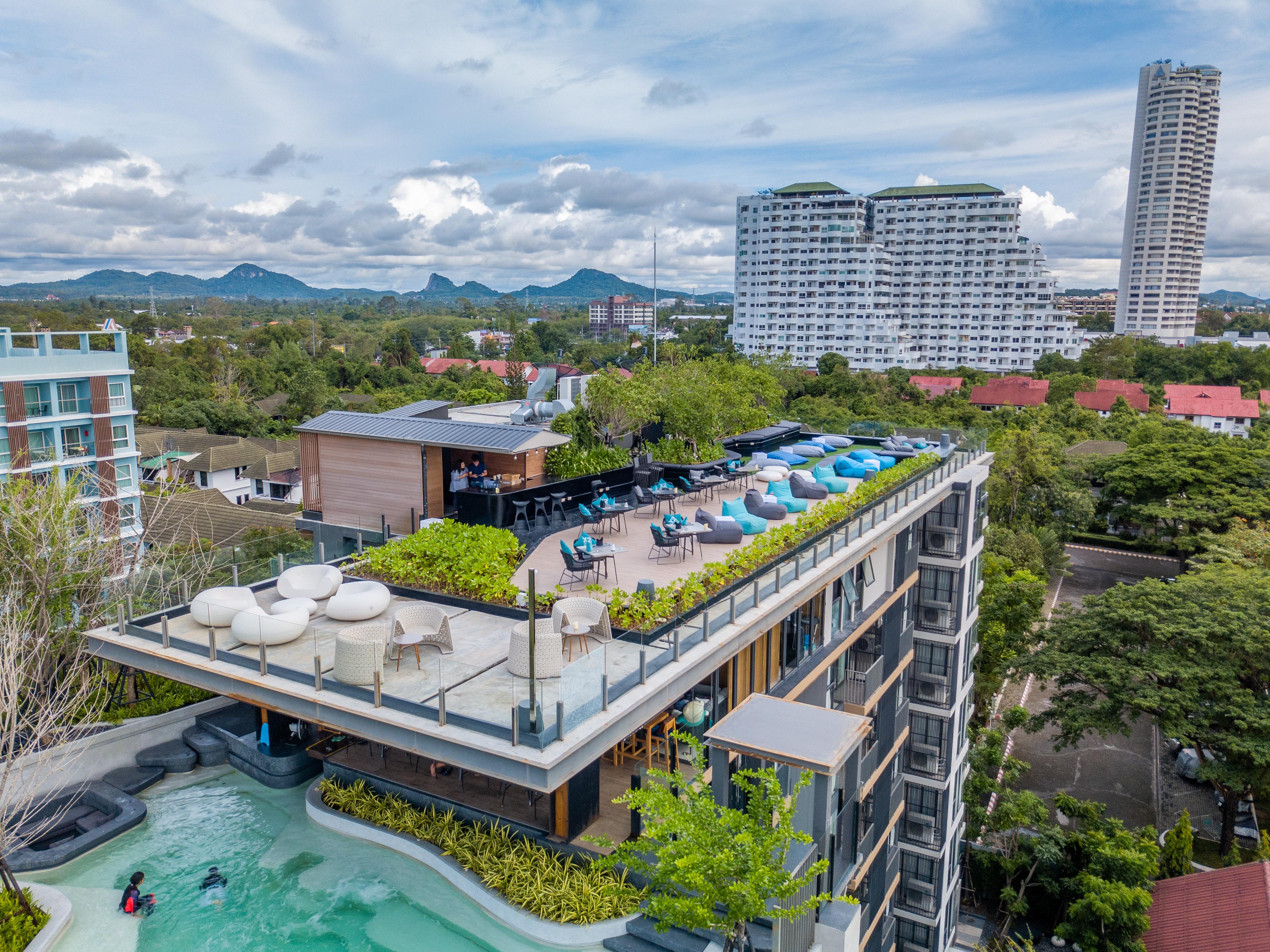 Cross Vibe Pattaya Seaphere Na Chom Thian Extérieur photo
