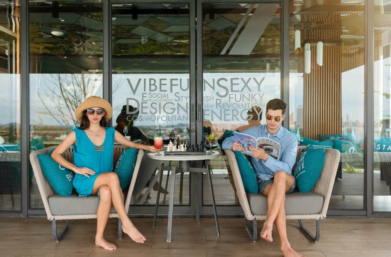 Cross Vibe Pattaya Seaphere Na Chom Thian Extérieur photo
